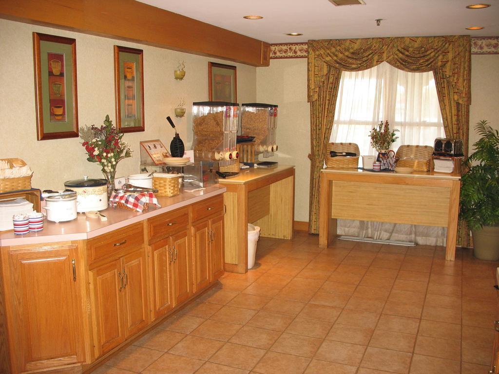 Country Inn & Suites By Radisson, Holland, Mi Étterem fotó